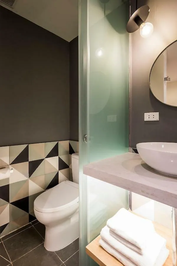 Circadian Japanese Studios In Downtown مدينة هوشي منه شقة